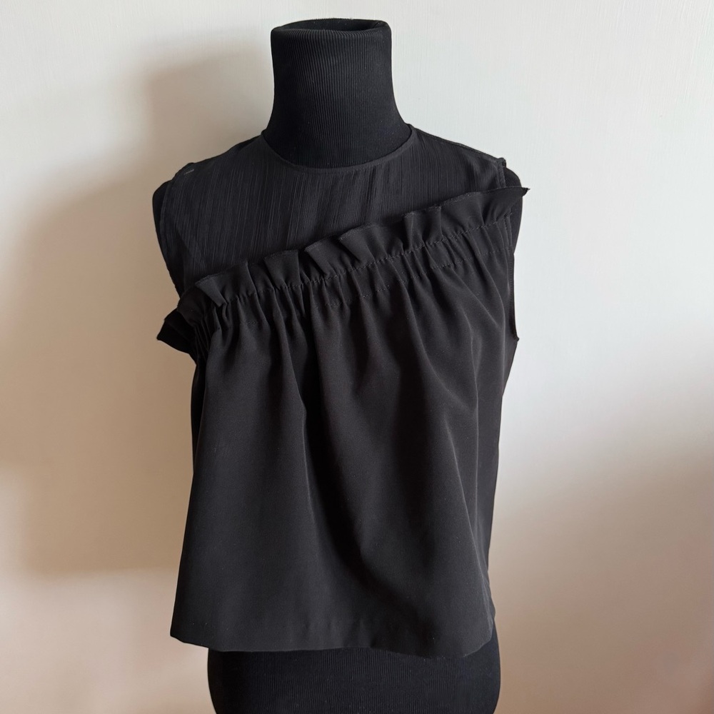 Zara Black Sleeveless Ruffle-Front Tank Top Size S